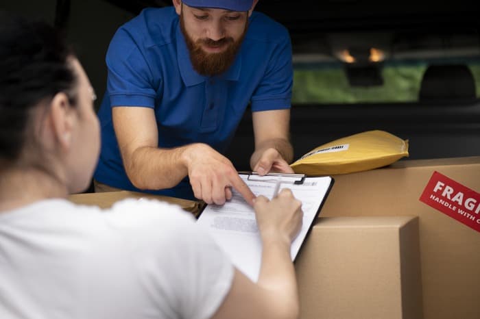 Layanan Logistik: Pengertian, Jenis, dan Faktor Penting dalam Memilih
