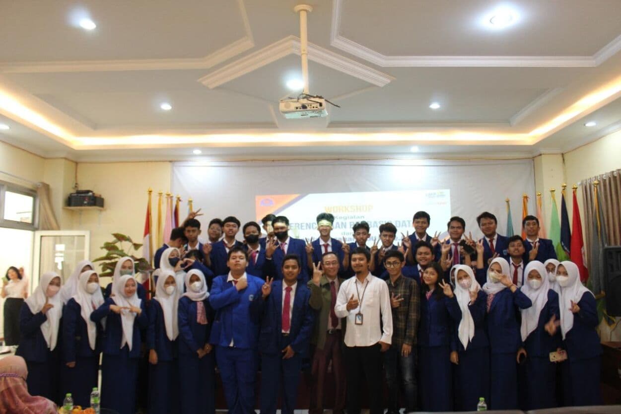 MileApp Berikan Lisensi Gratis untuk Siswa SMK Taruna Terpadu 2